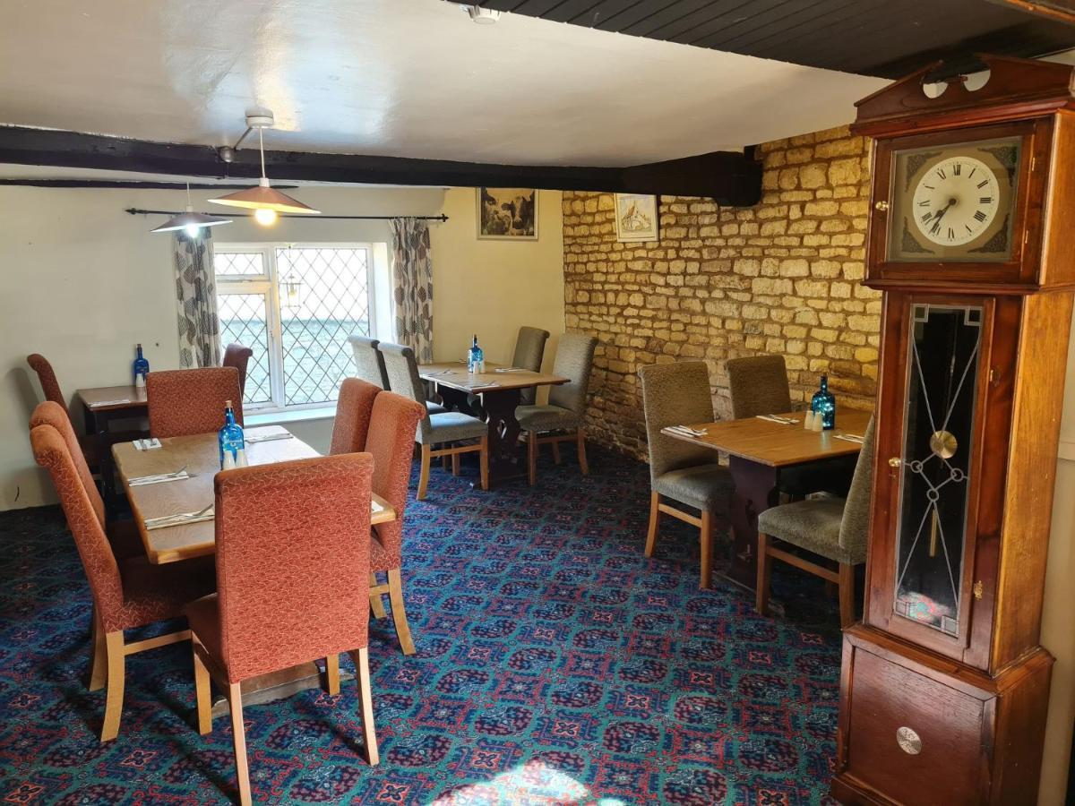 The Blue Cow Hotell South Witham Exteriör bild